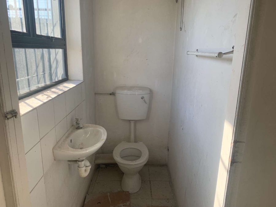 To Let commercial Property for Rent in Bothasig Western Cape